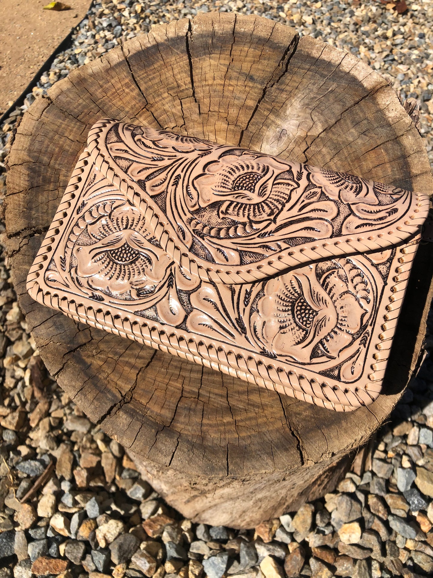 Cuero Side Purse