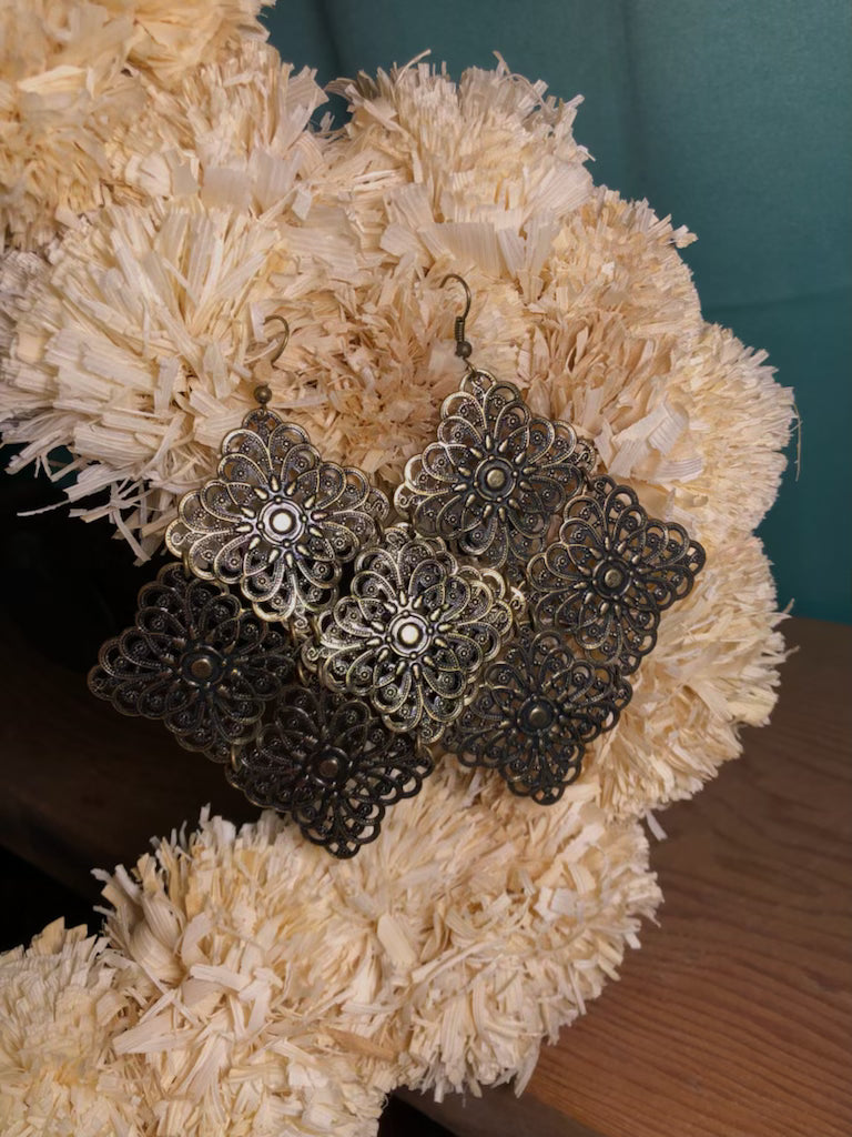 Light Weight Filigree Earring